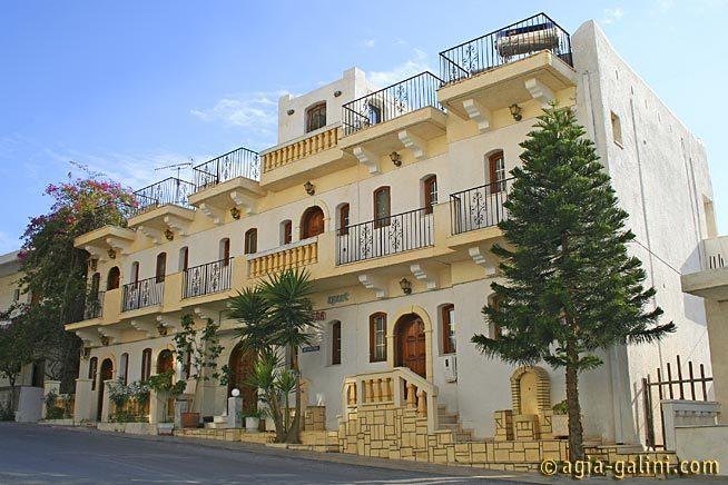 Athena Apartments 圣加利尼 外观 照片